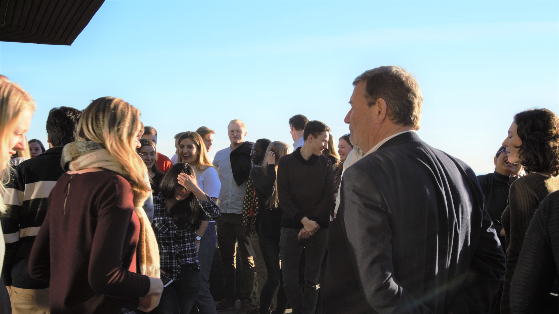 Gjester på Voksenåsen